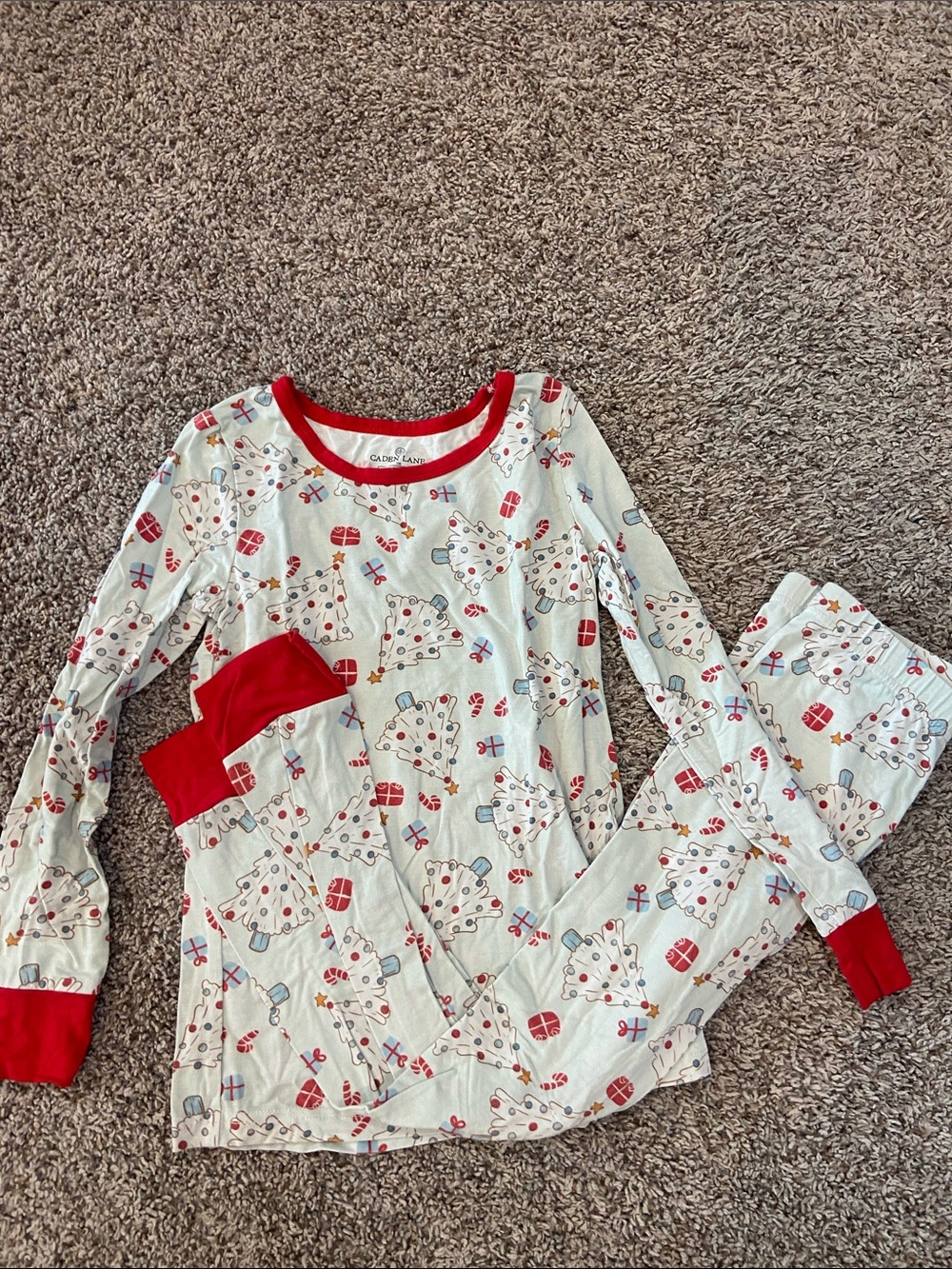 Caden Lane White Pajama Set with Red Accents